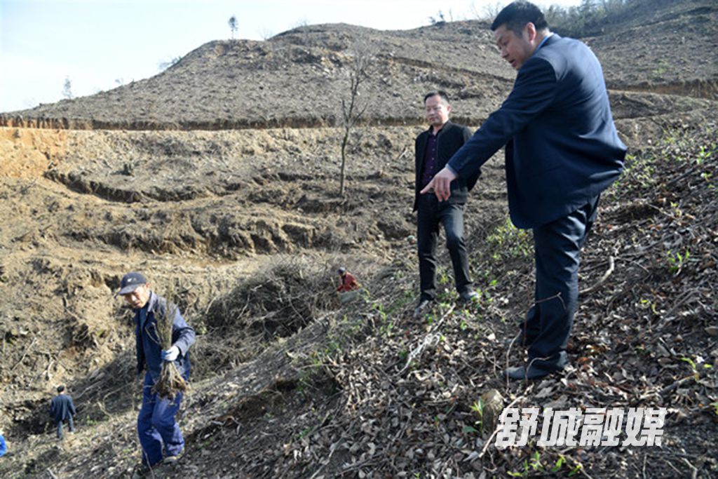 杰森公司负责人现场指导.JPG