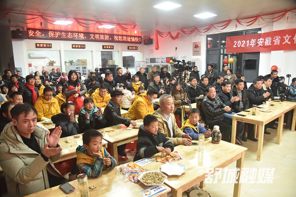 万佛山迎新春文艺汇演2022.1.10   06.JPG